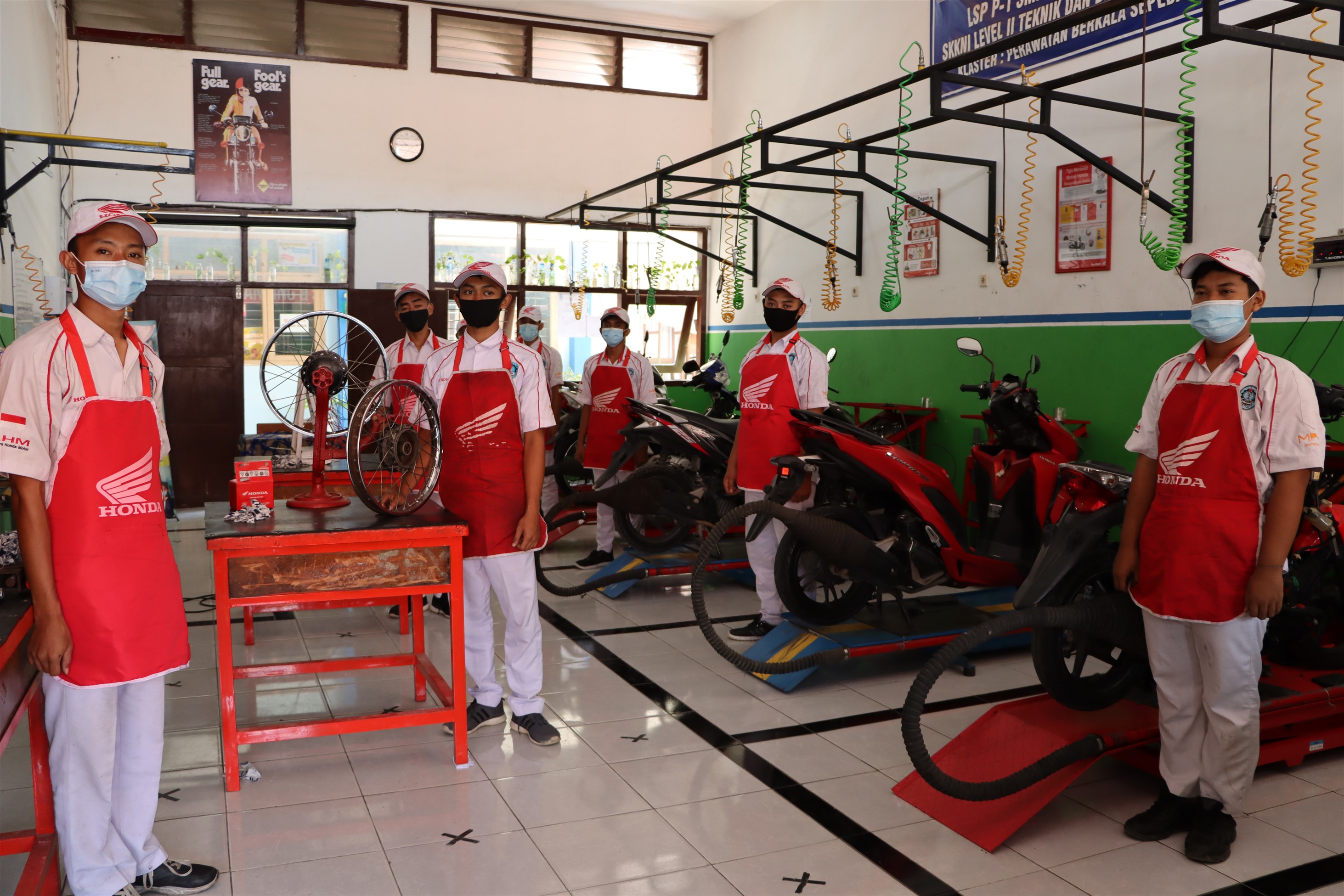 Teknik Sepeda Motor (TSM)